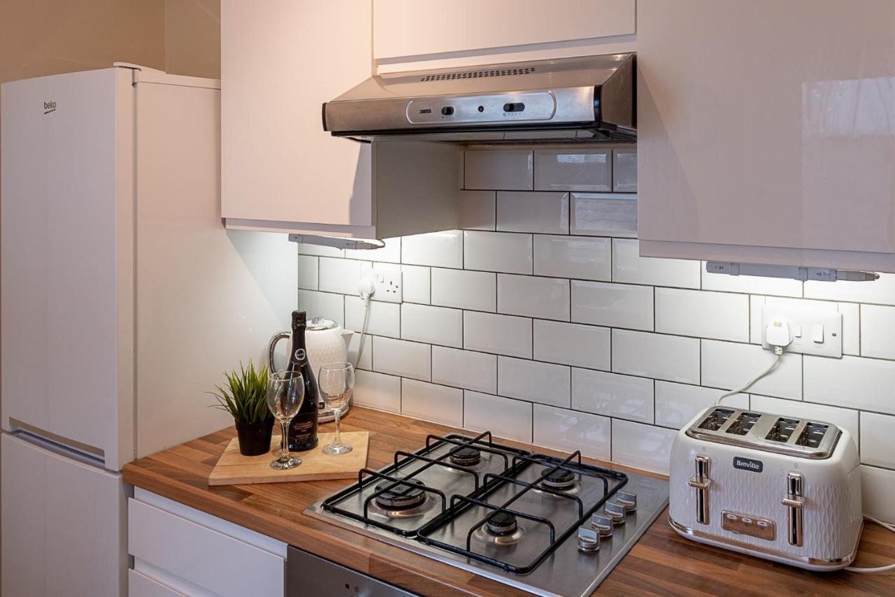2 Bed, Up To 6 Guests Near Chester City Centre Esterno foto