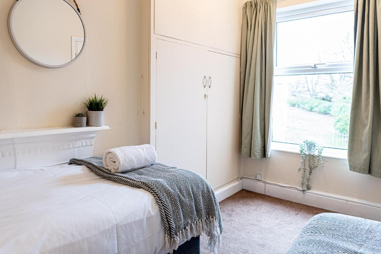 2 Bed, Up To 6 Guests Near Chester City Centre Esterno foto