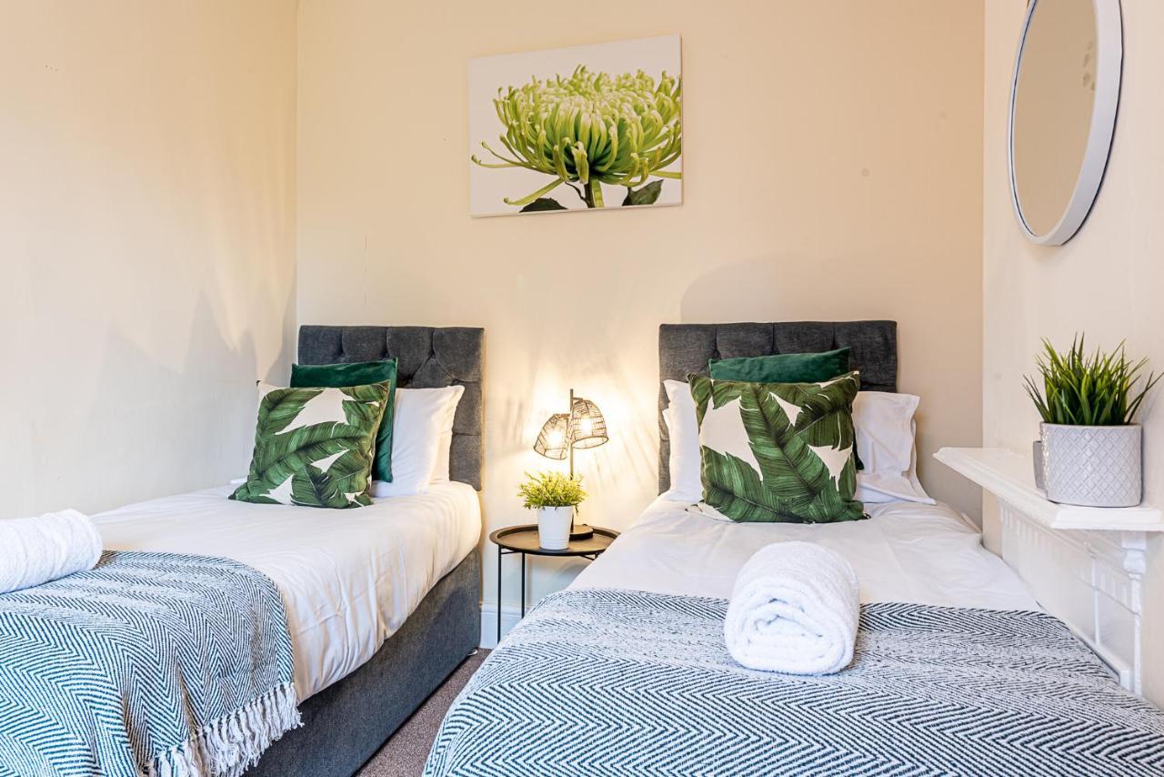 2 Bed, Up To 6 Guests Near Chester City Centre Esterno foto